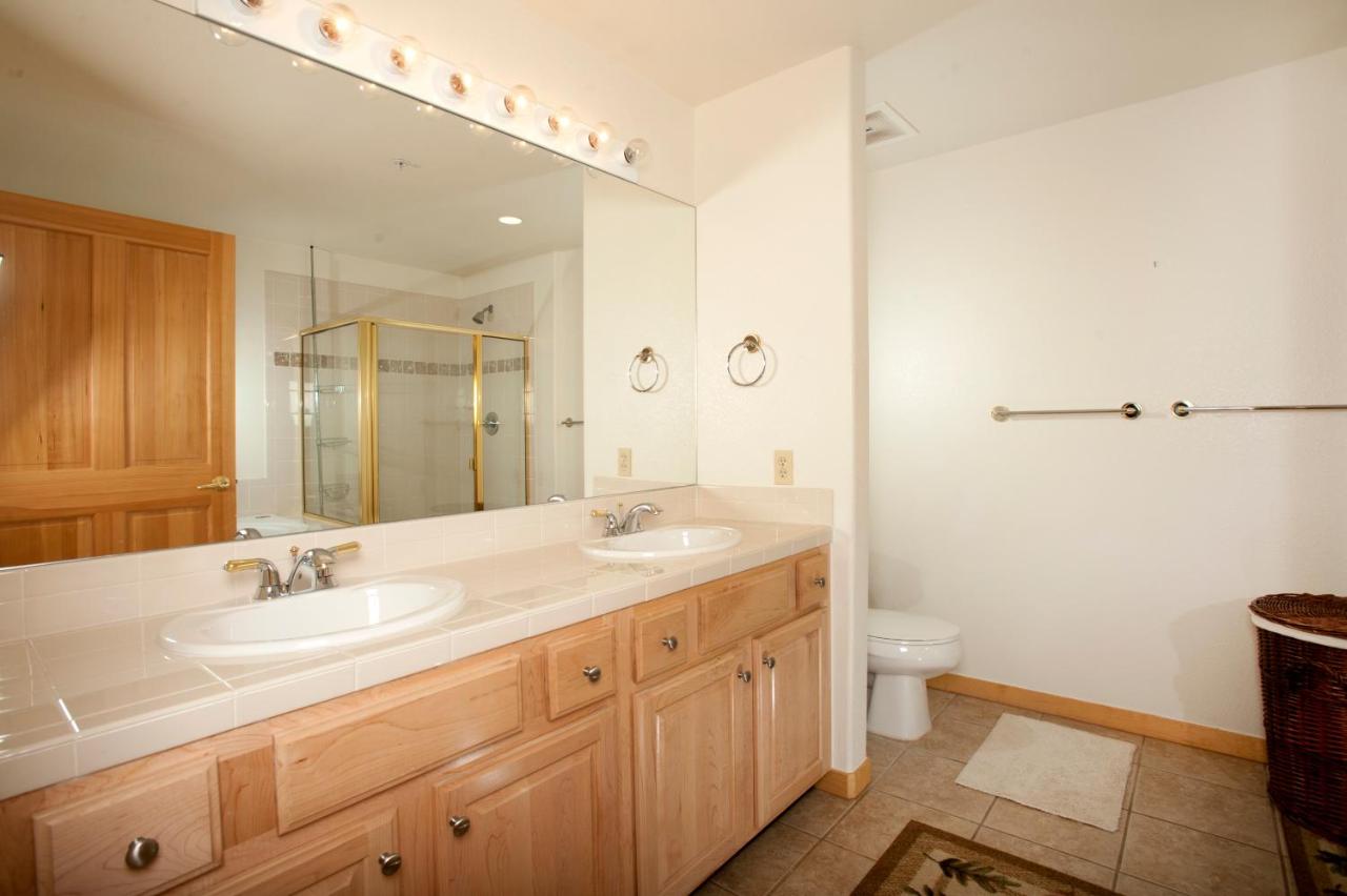 Gateway Mountain Lodge