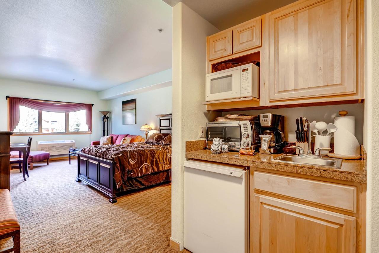 Gateway Mountain Lodge
