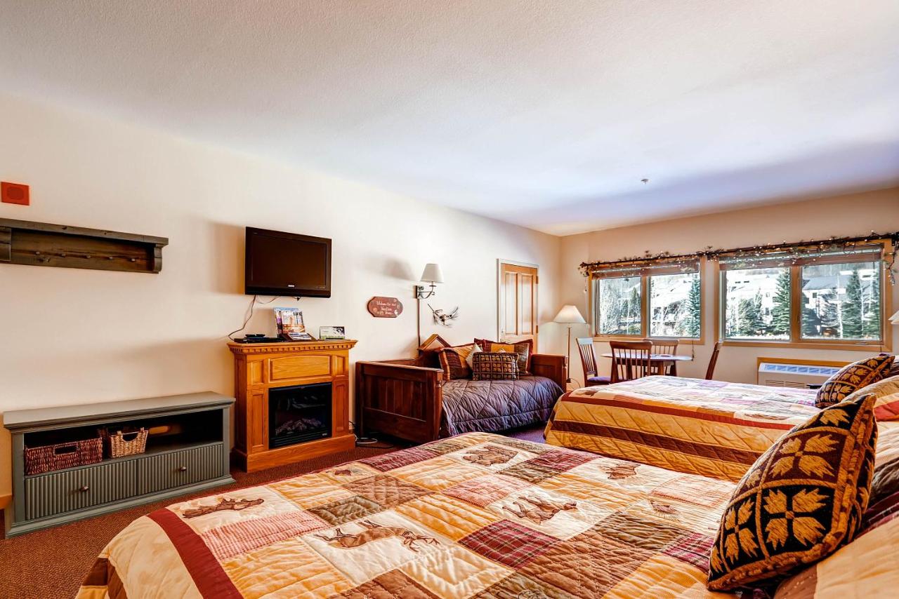 Gateway Mountain Lodge