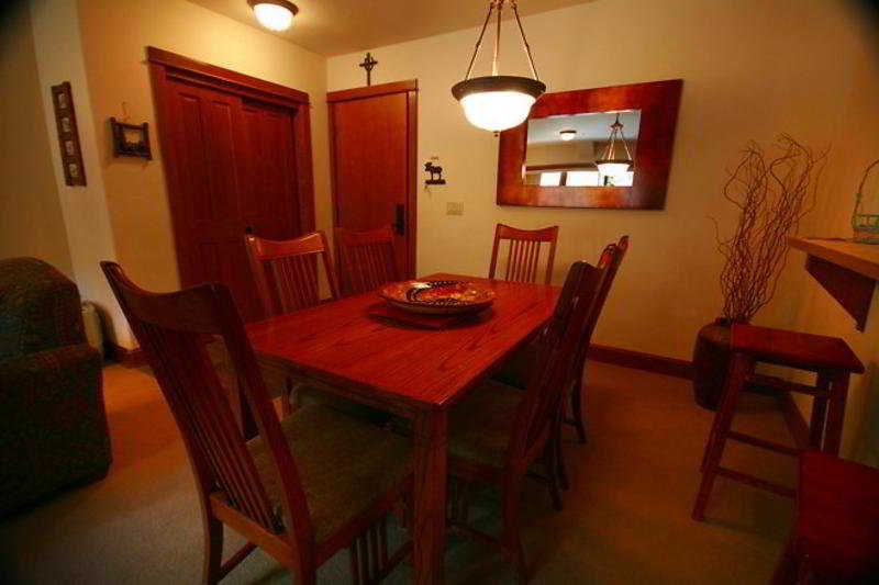 Oro Grande Lodge