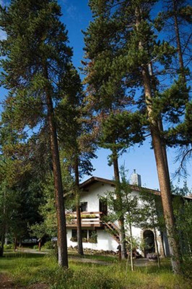Ski Tip Lodge