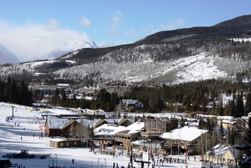 Slopeside Lodge
