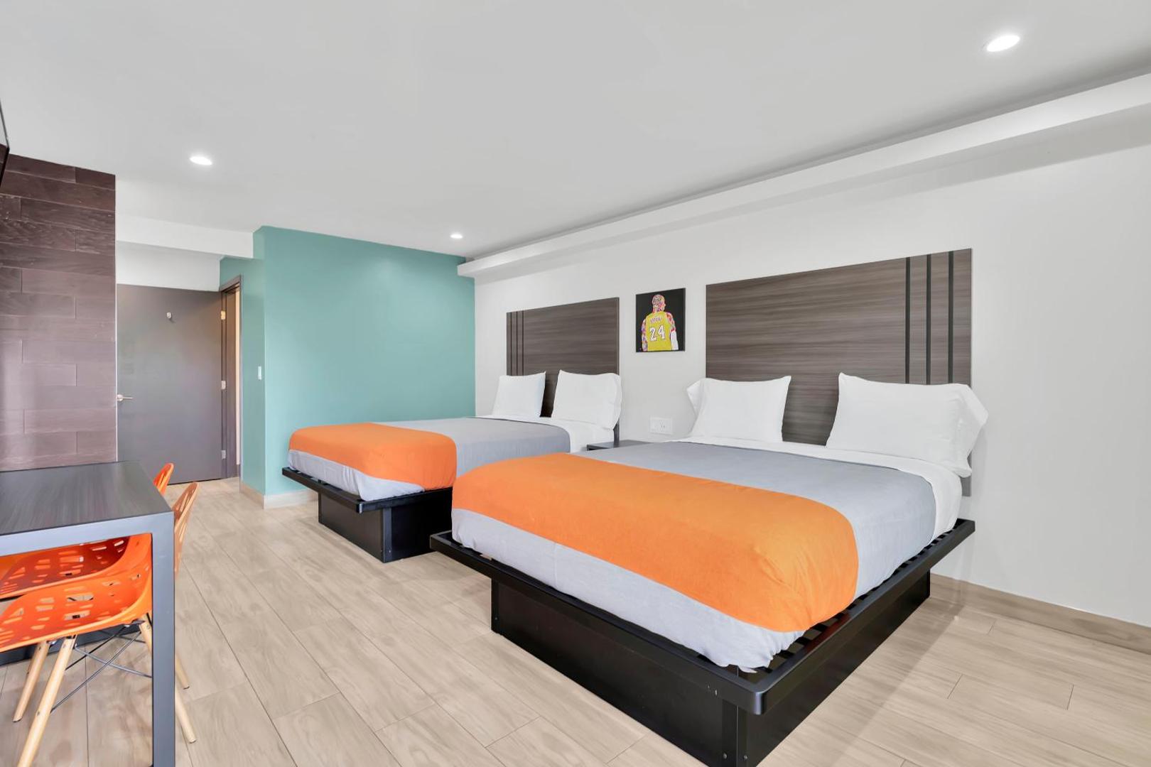Exclusivo Inn & Suites