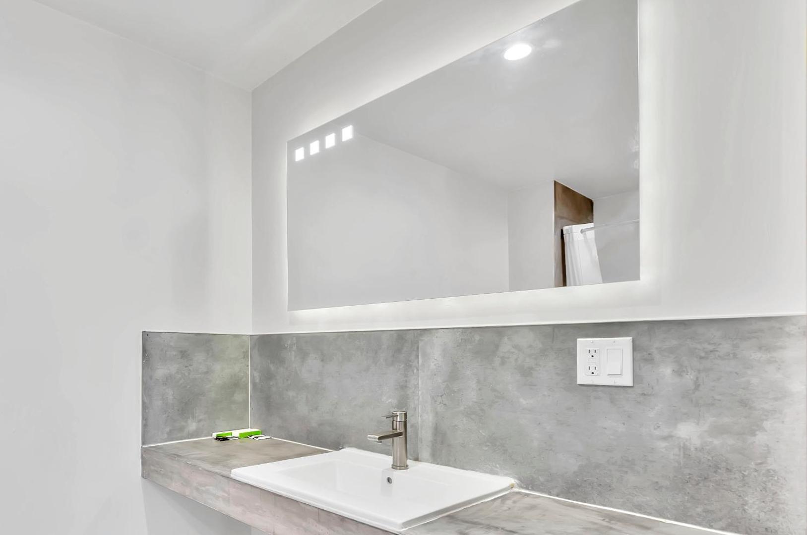 Exclusivo Inn & Suites