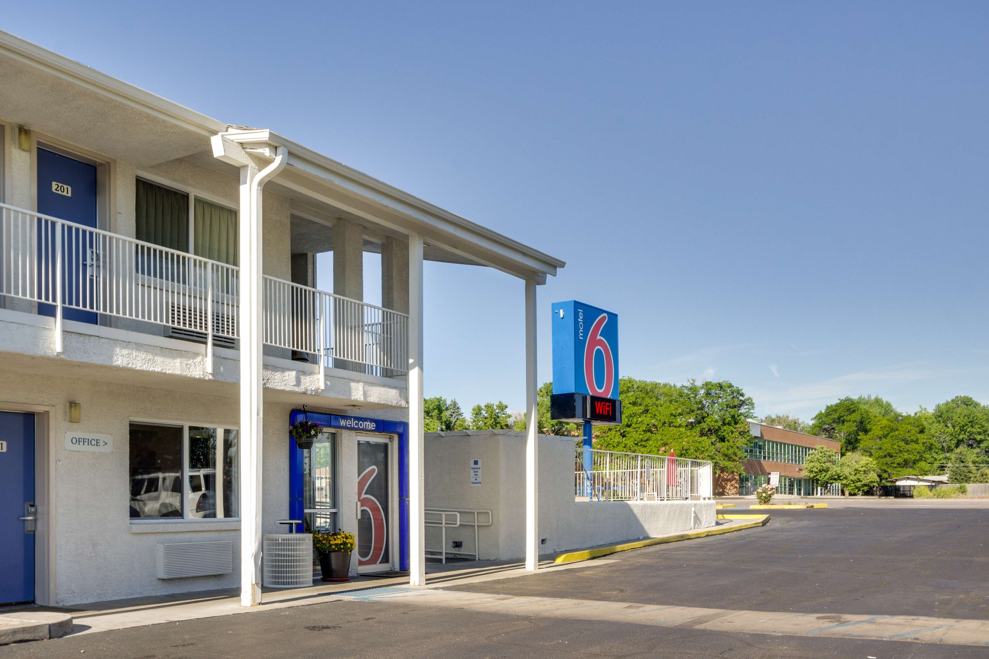 Park Inn by Radisson Lakewood