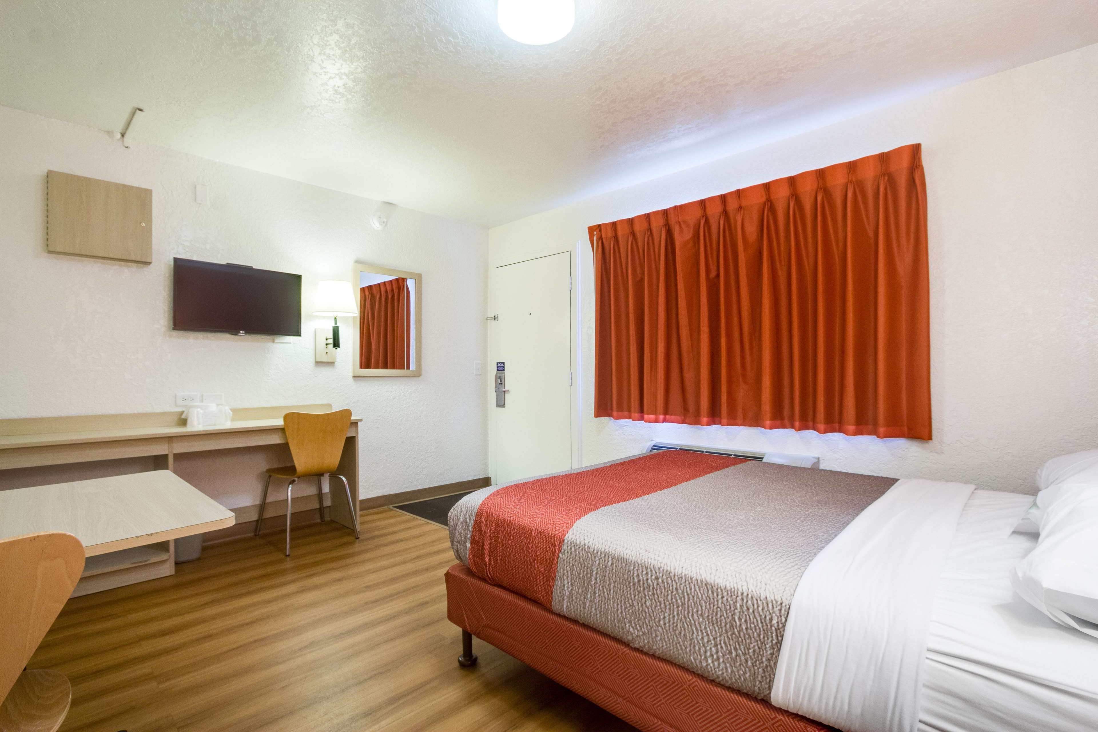 Park Inn by Radisson Lakewood