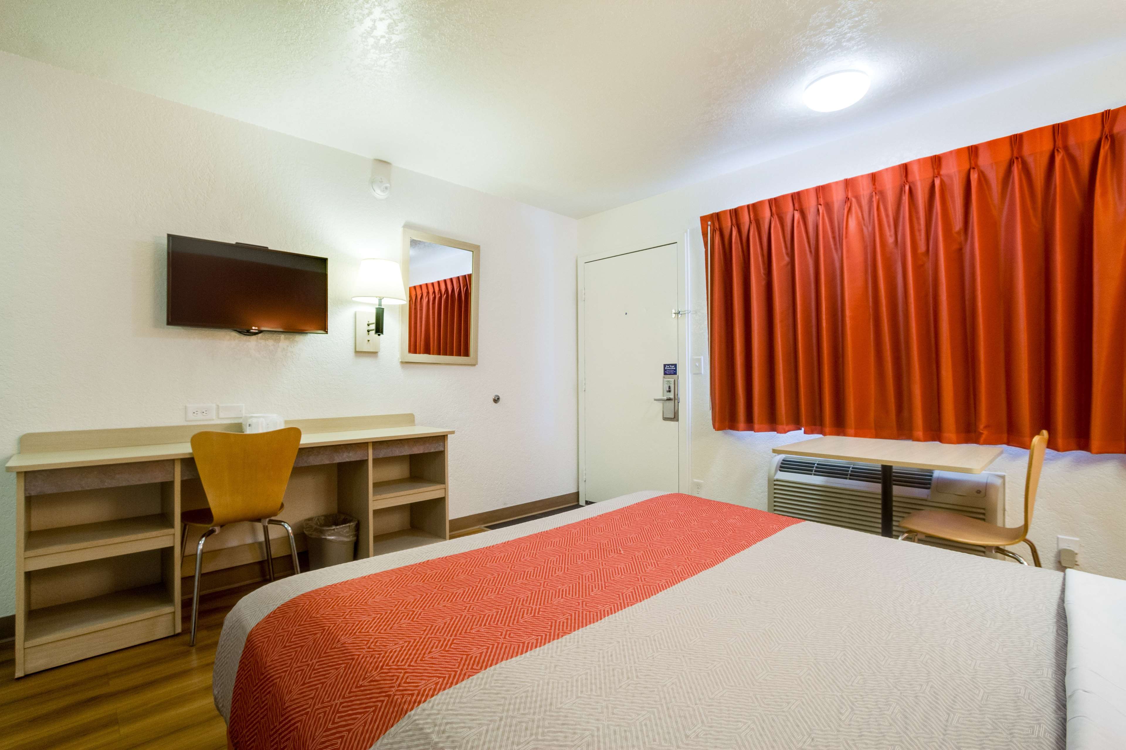 Park Inn by Radisson Lakewood