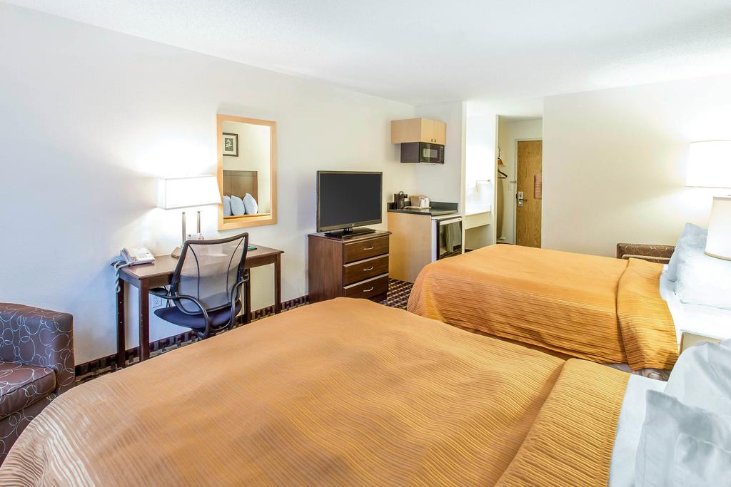 Spark by Hilton Lakewood Denver Southwest