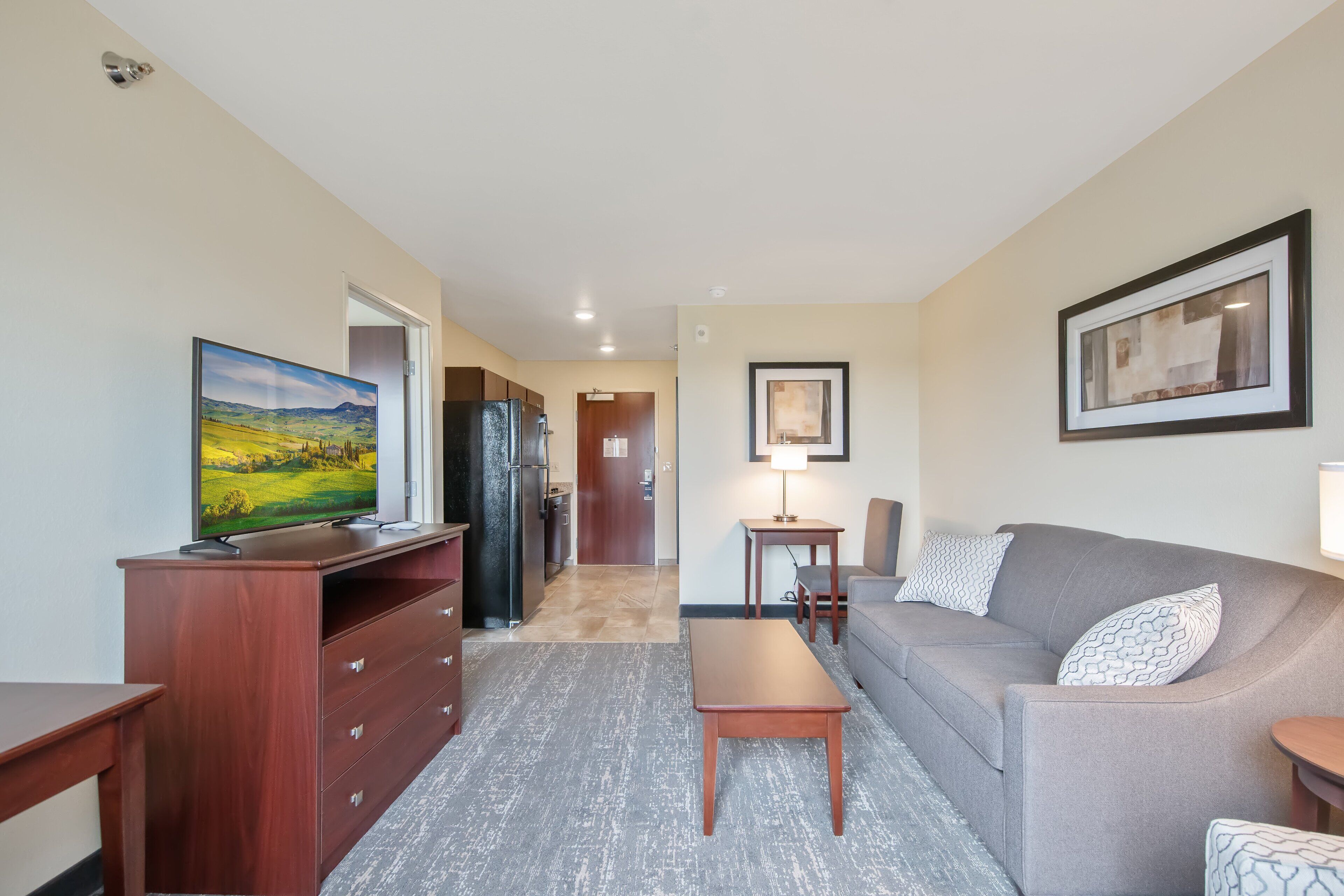 Cobblestone Hotel & Suites - Lamar