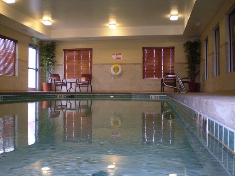 Holiday Inn Express Limon I-70 (Ex 359)