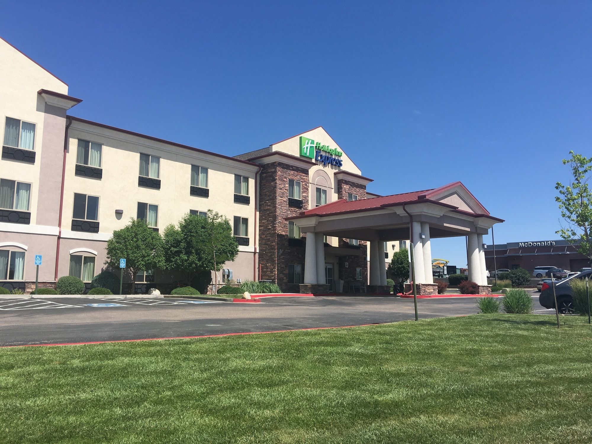 Holiday Inn Express Limon I-70 (Ex 359)