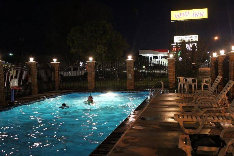 Safari Inn