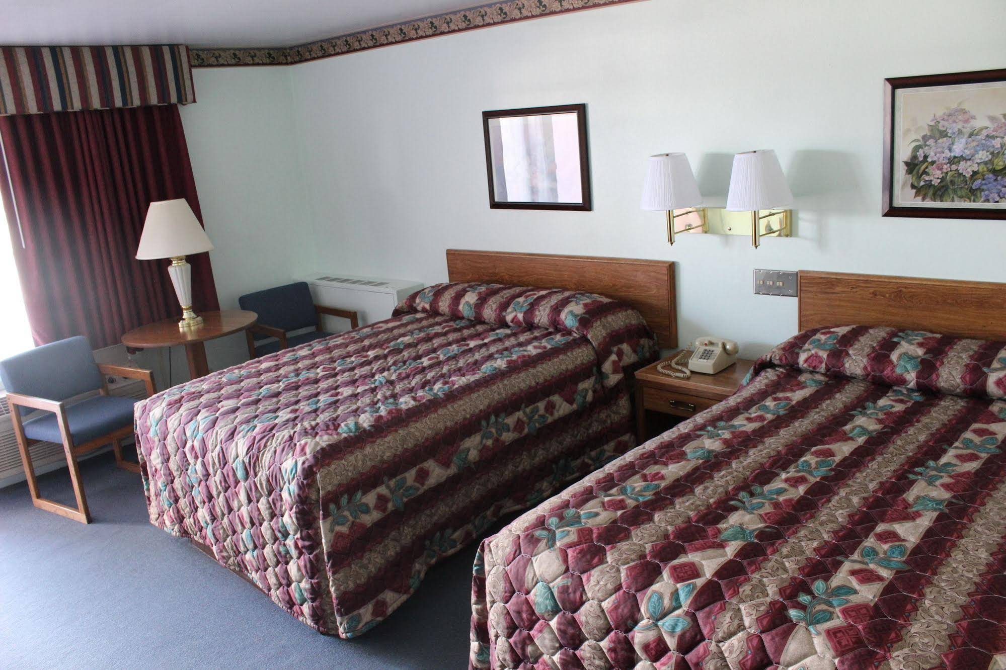 Safari Inn