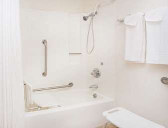 Super 8 by Wyndham Limon