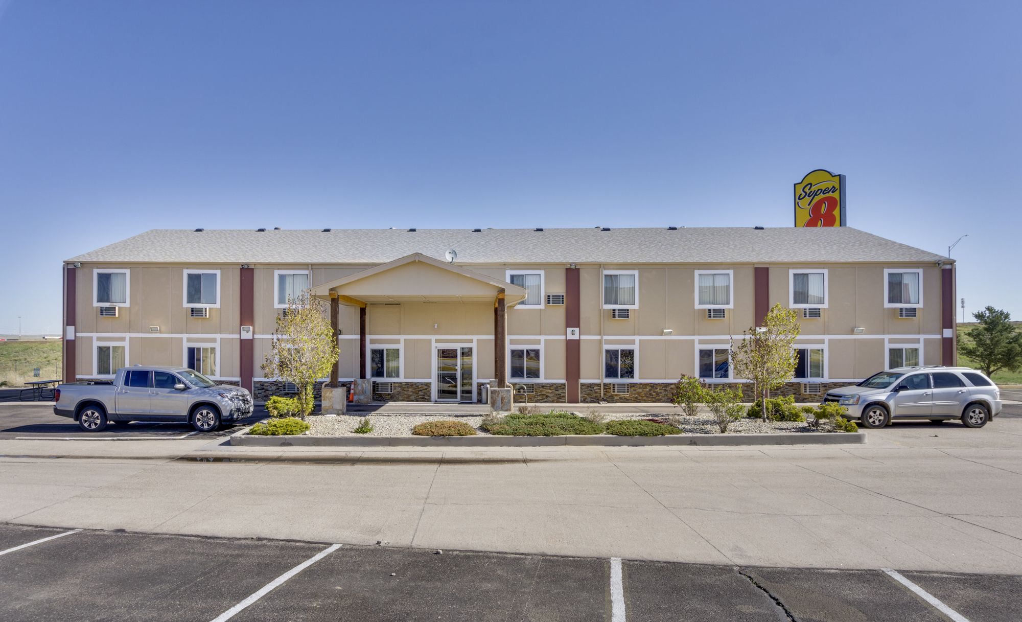 Super 8 by Wyndham Limon