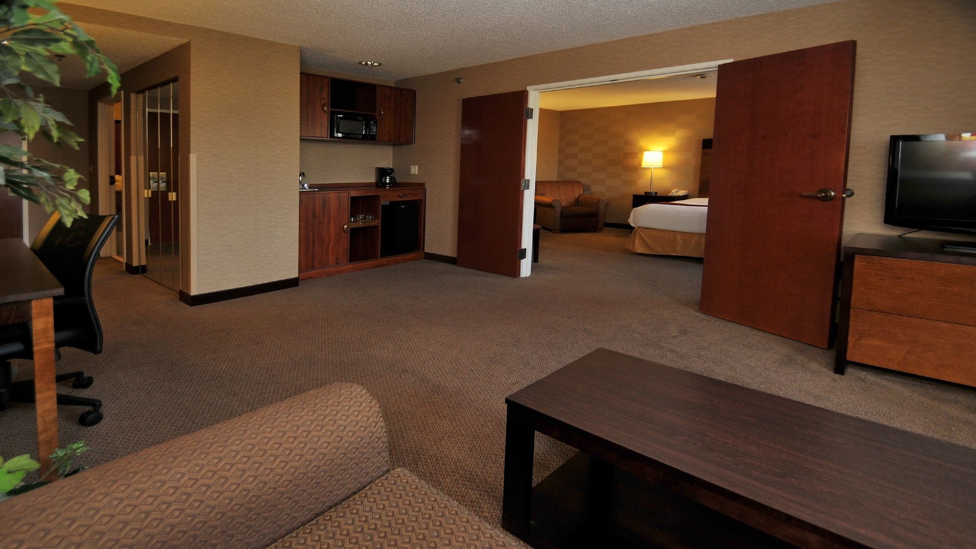 Holiday Inn Express & Suites Littleton