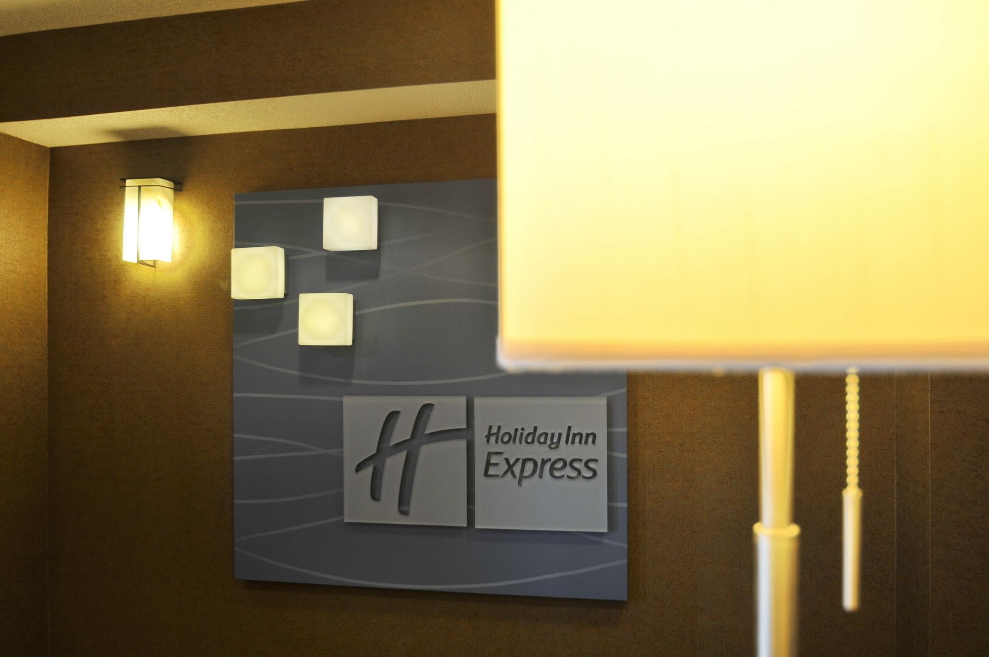 Holiday Inn Express & Suites Littleton