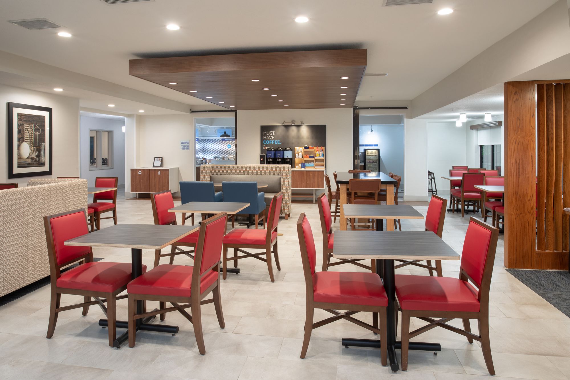 Holiday Inn Express & Suites Longmont