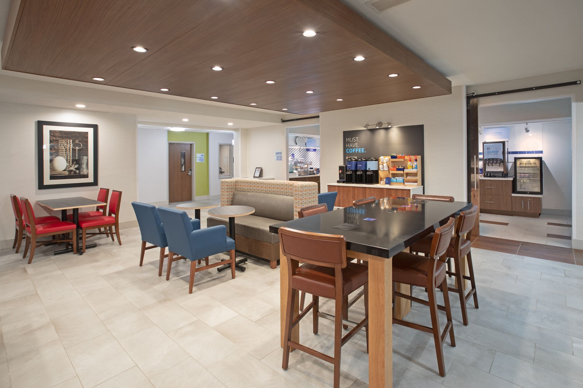 Holiday Inn Express & Suites Longmont