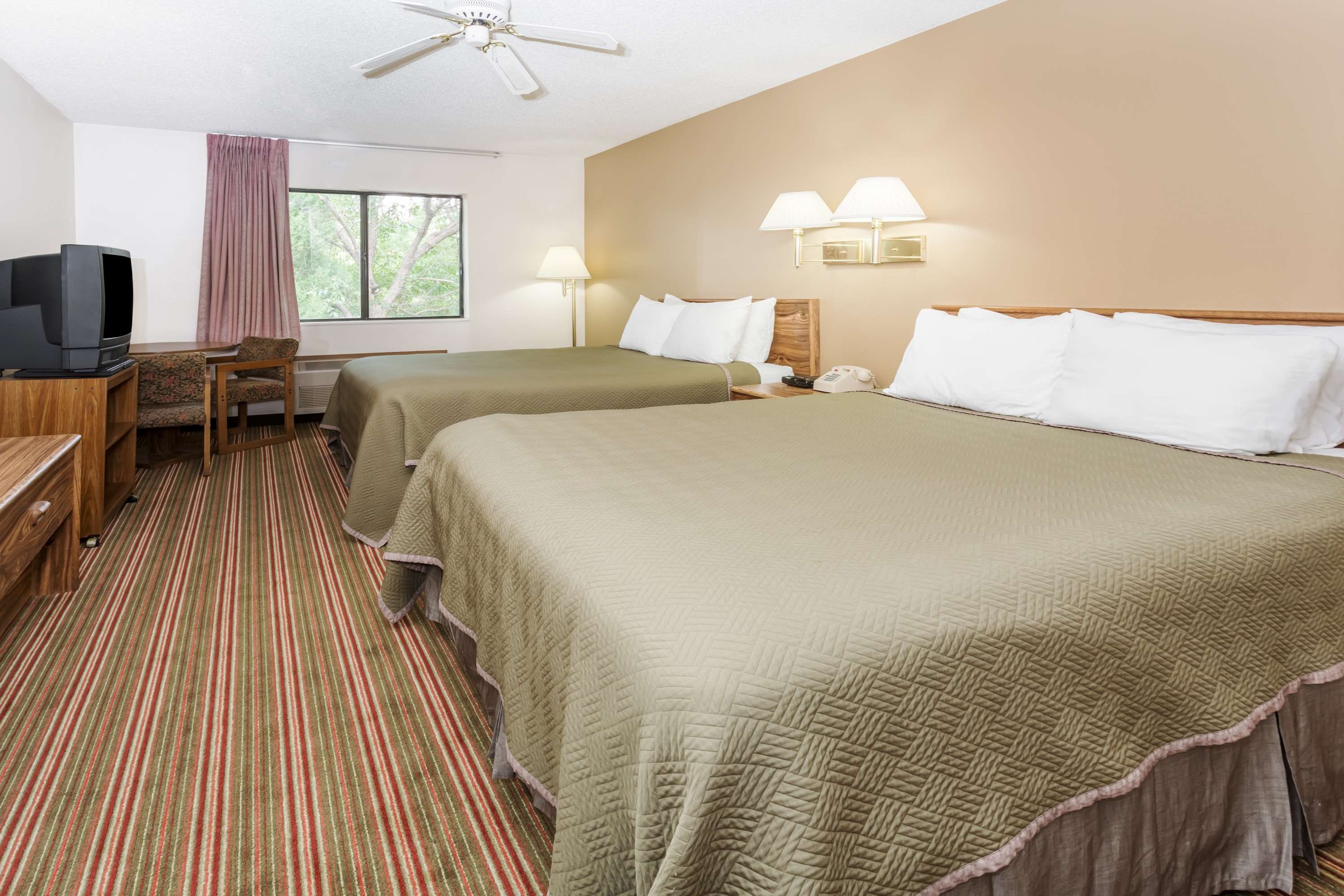 Travelodge by Wyndham Longmont