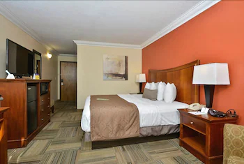 Best Western Plus Loveland Inn