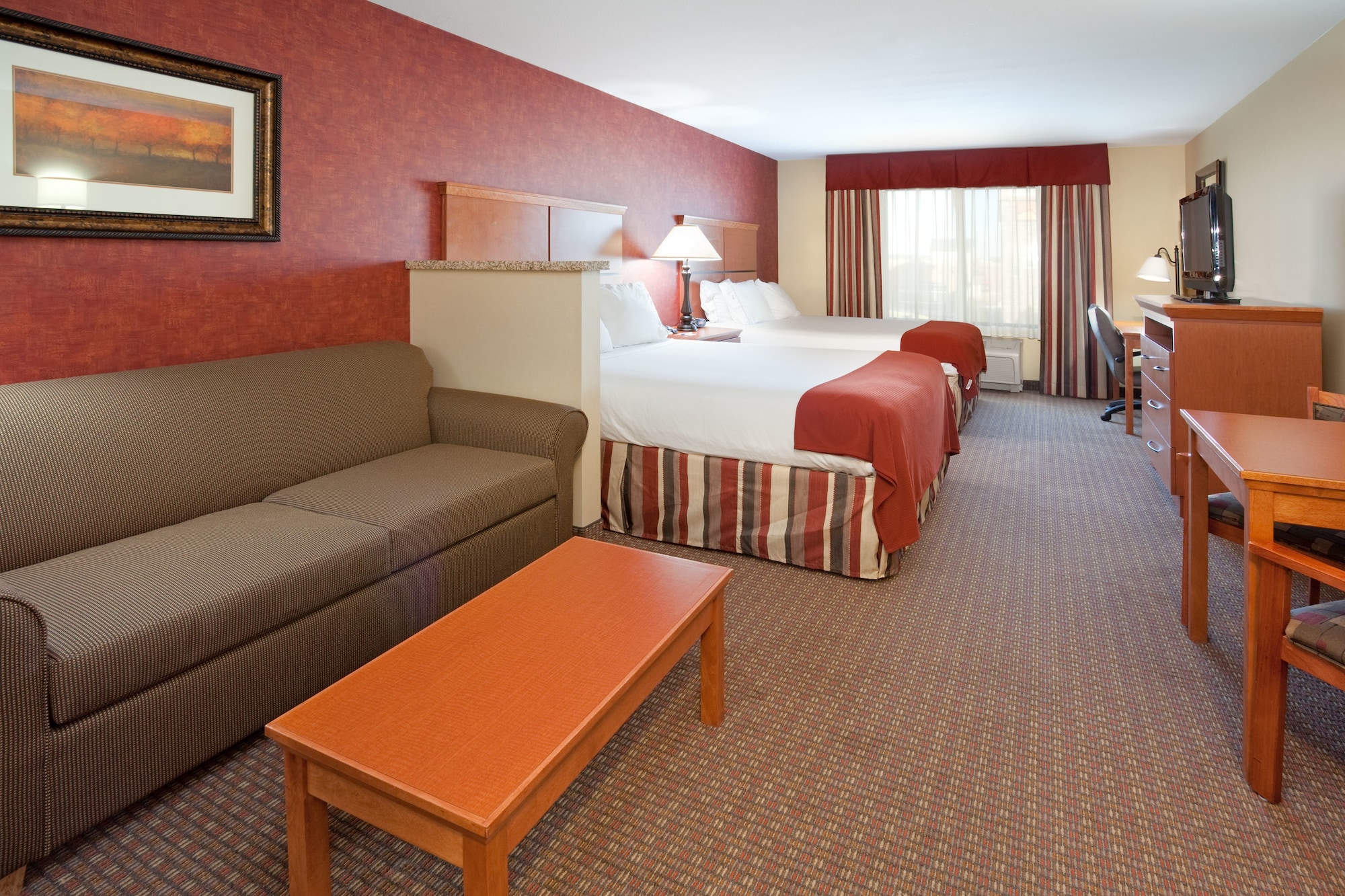 Holiday Inn Express & Suites Loveland