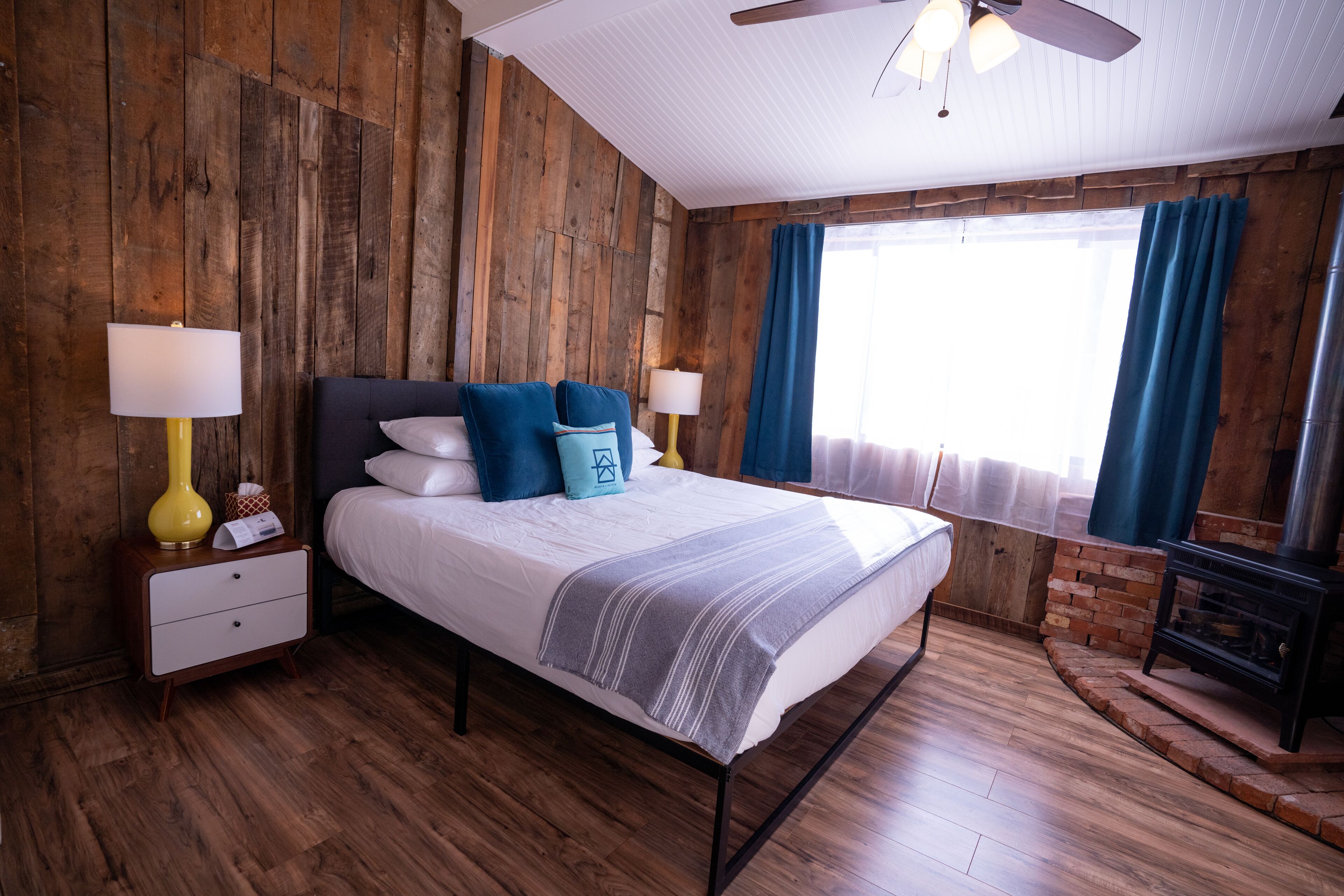 A-Lodge Lyons