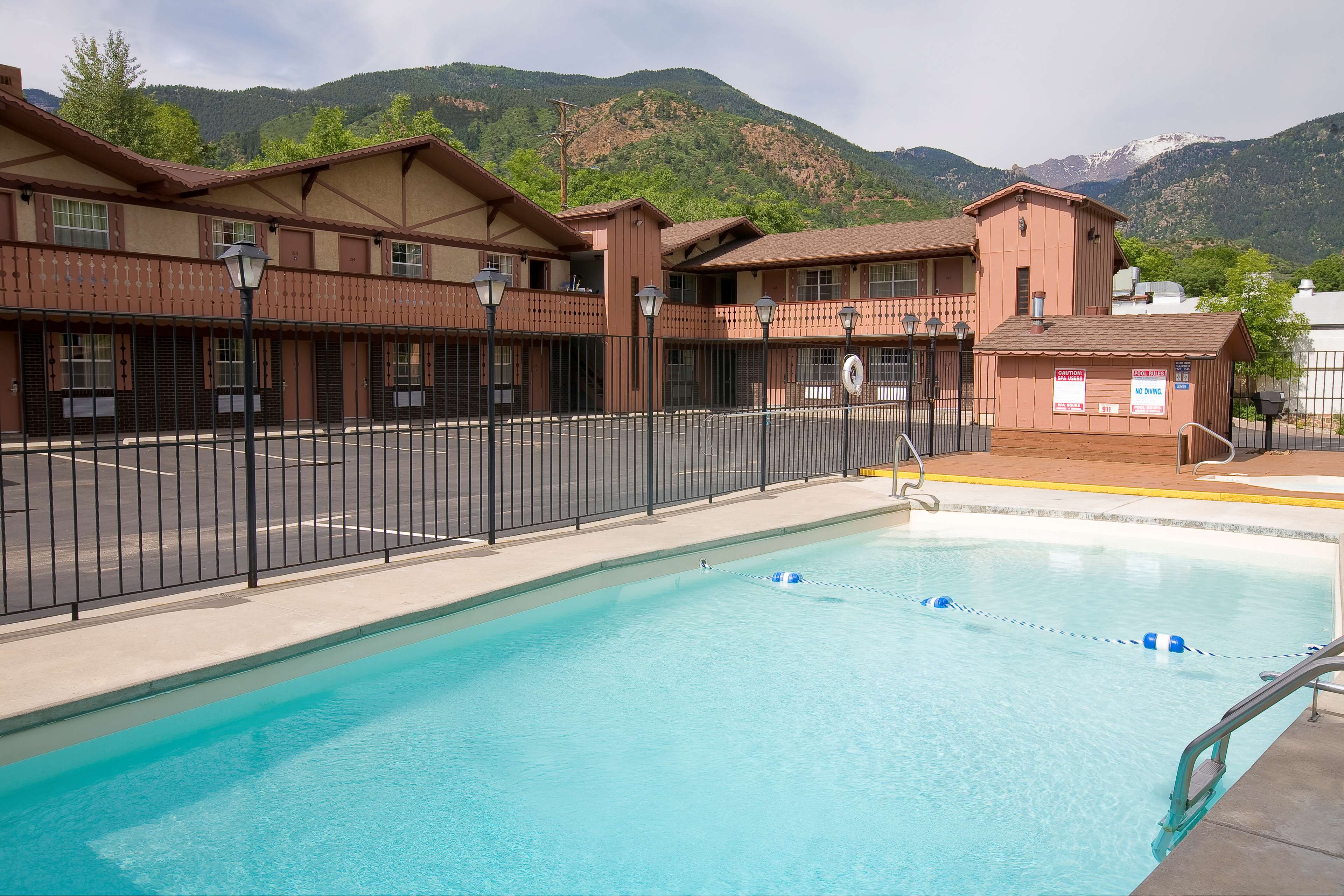 Americas Best Value Inn Villa Motel