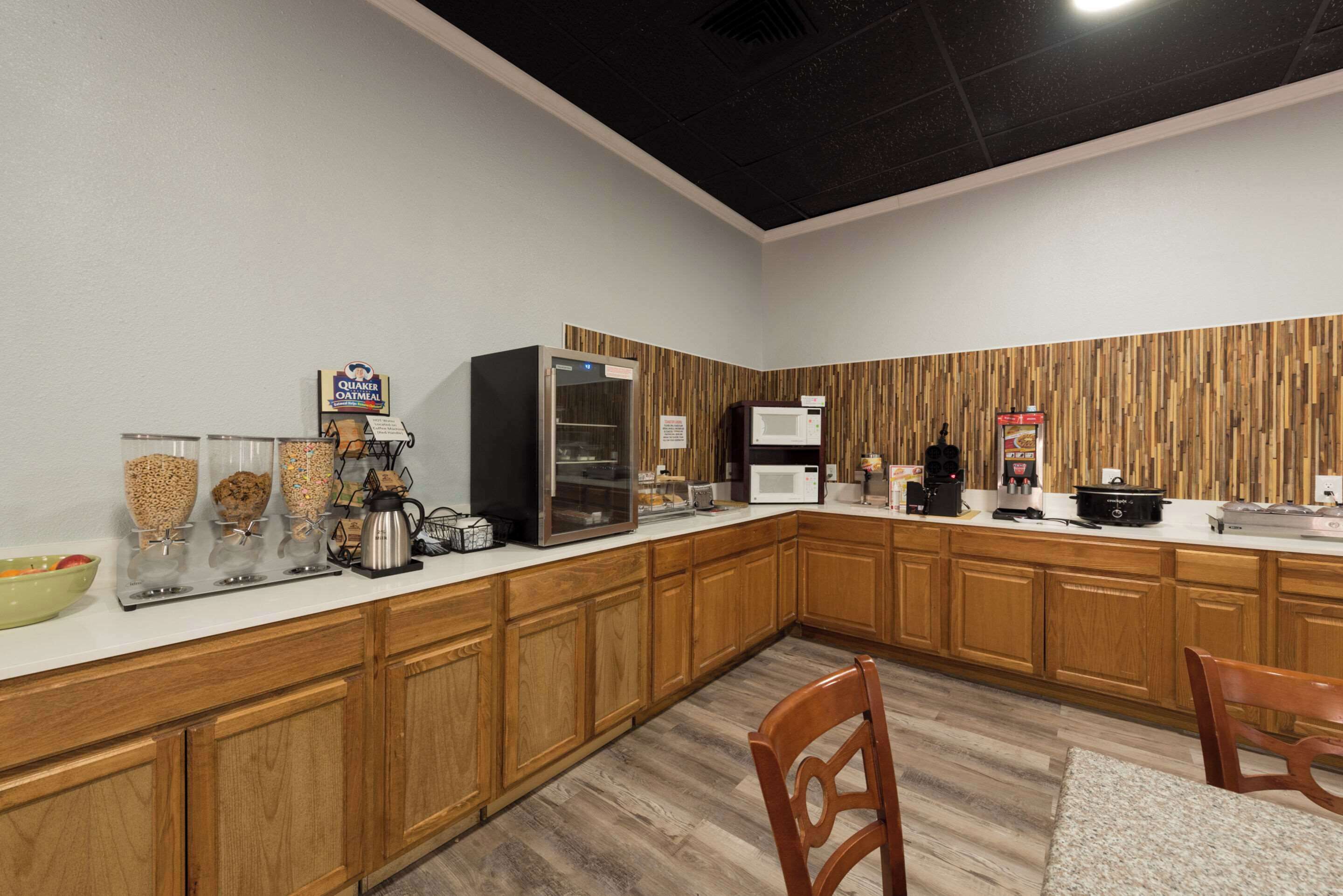 Quality Inn & Suites Manitou Springs At Pikes Peak
