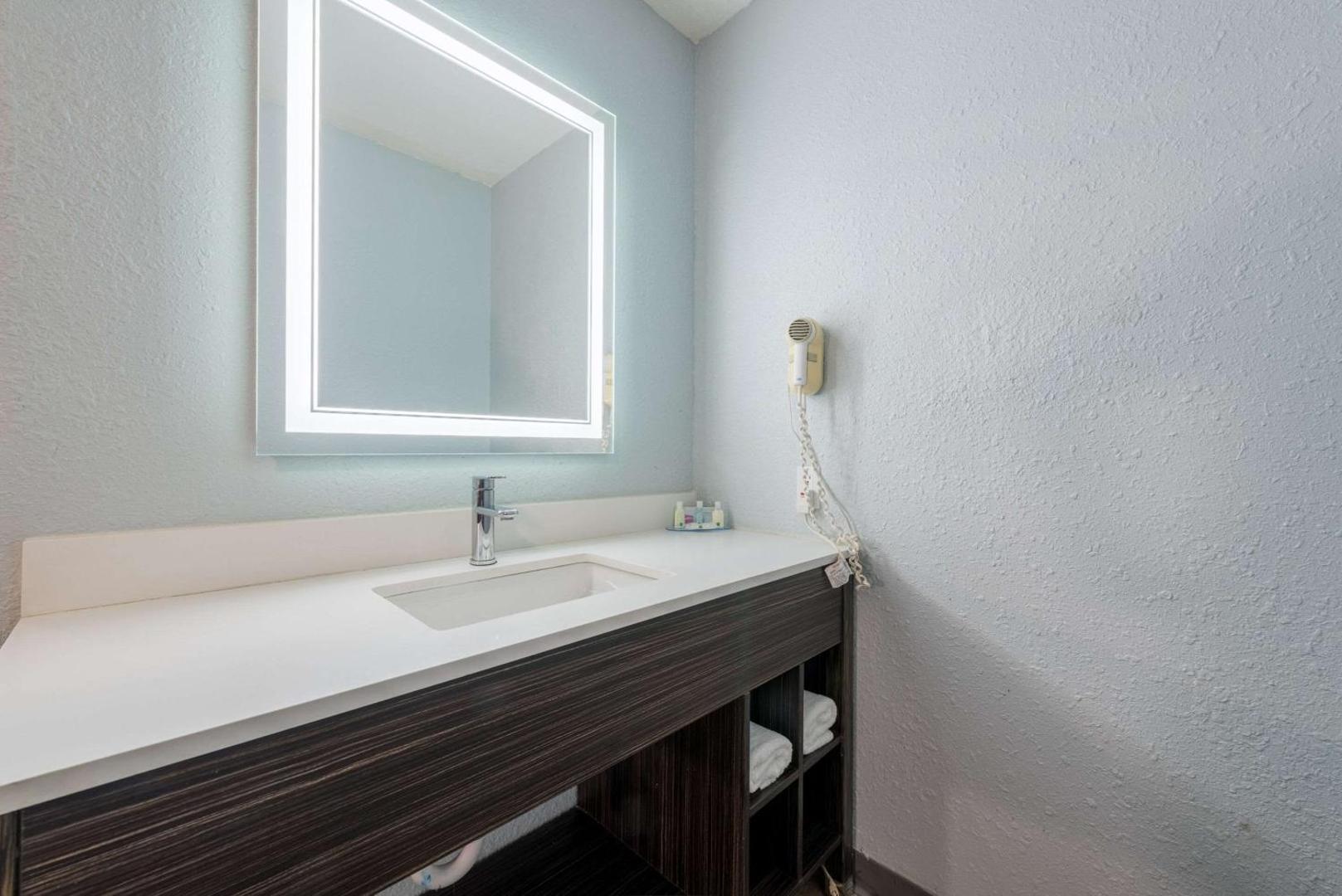 Quality Inn & Suites Manitou Springs At Pikes Peak