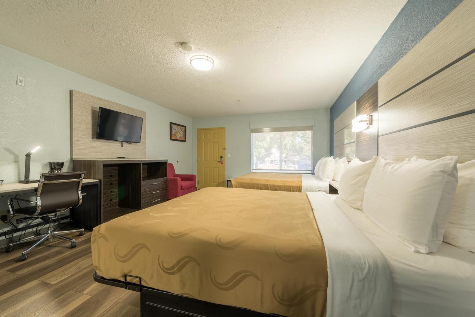Quality Inn & Suites Manitou Springs At Pikes Peak
