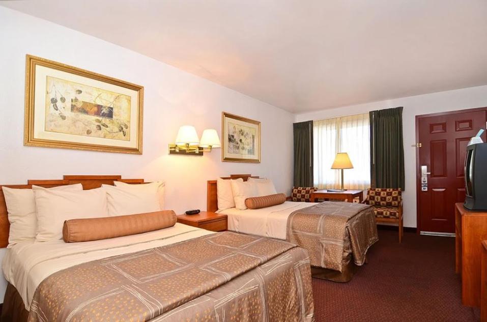 Magnuson Hotel Manitou Springs