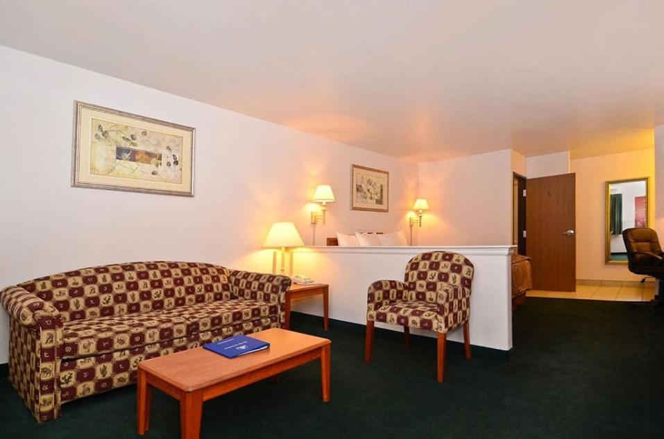 Magnuson Hotel Manitou Springs