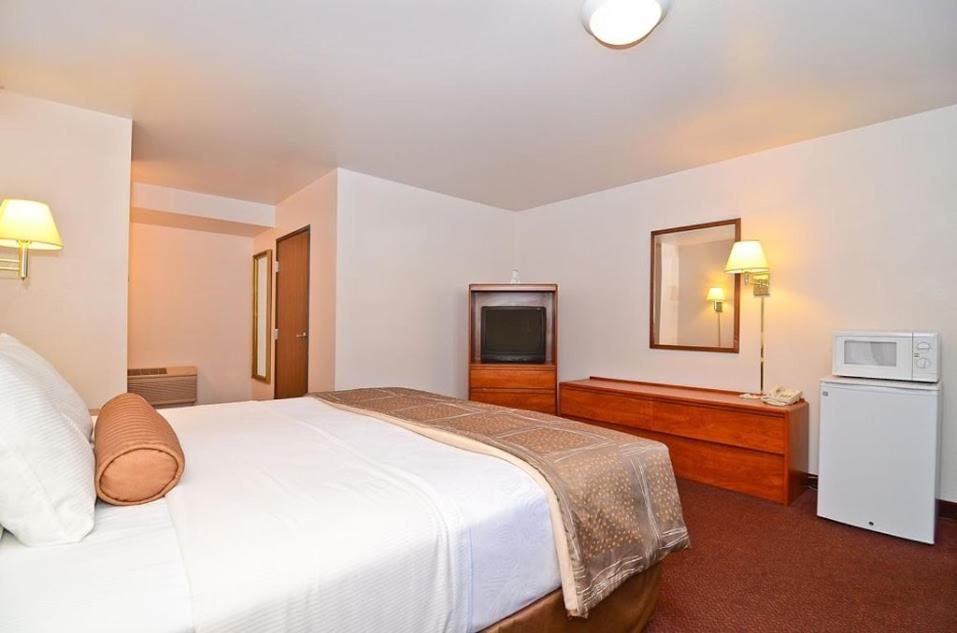 Magnuson Hotel Manitou Springs