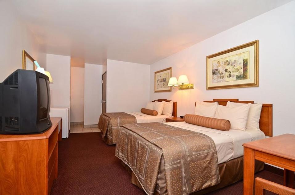 Magnuson Hotel Manitou Springs