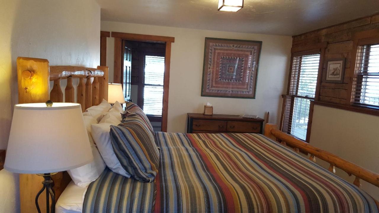The Minturn Inn