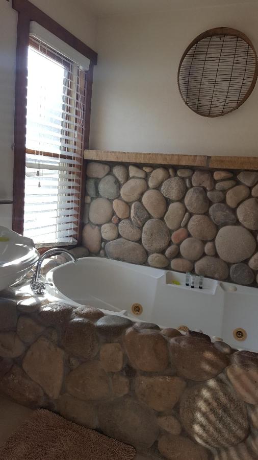 The Minturn Inn