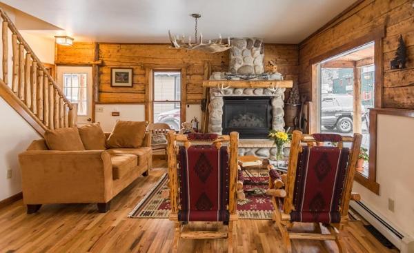 The Minturn Inn