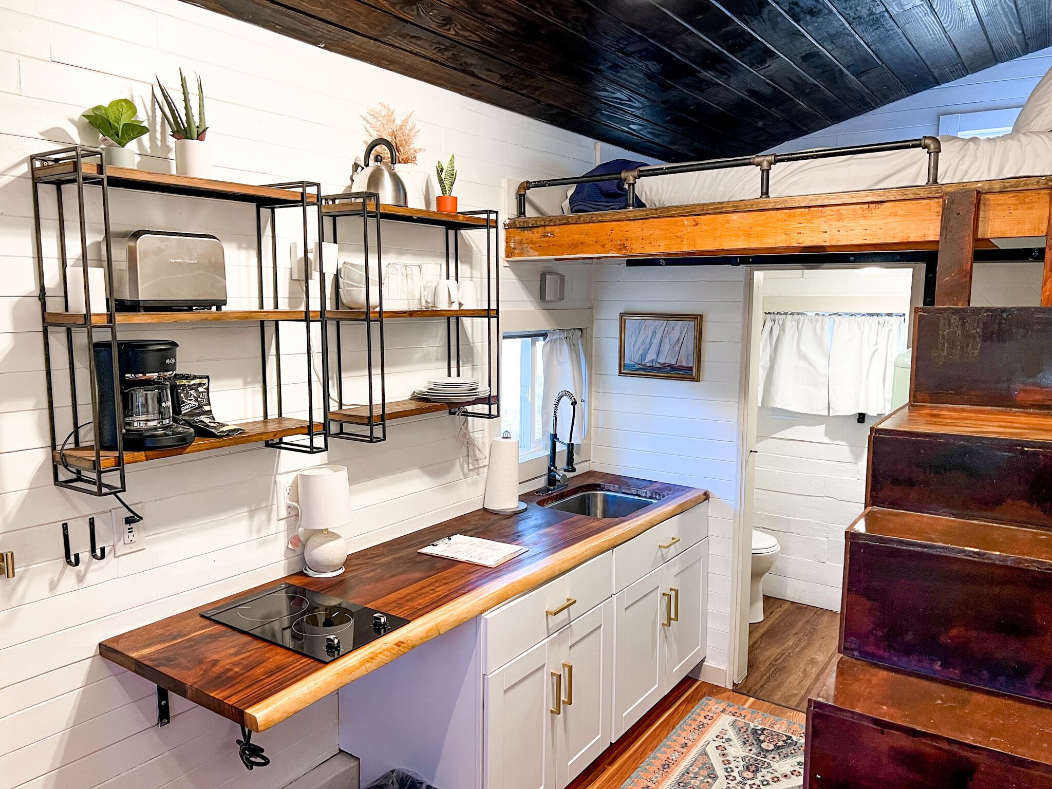 Cedar Creek Rv Park And Lodging