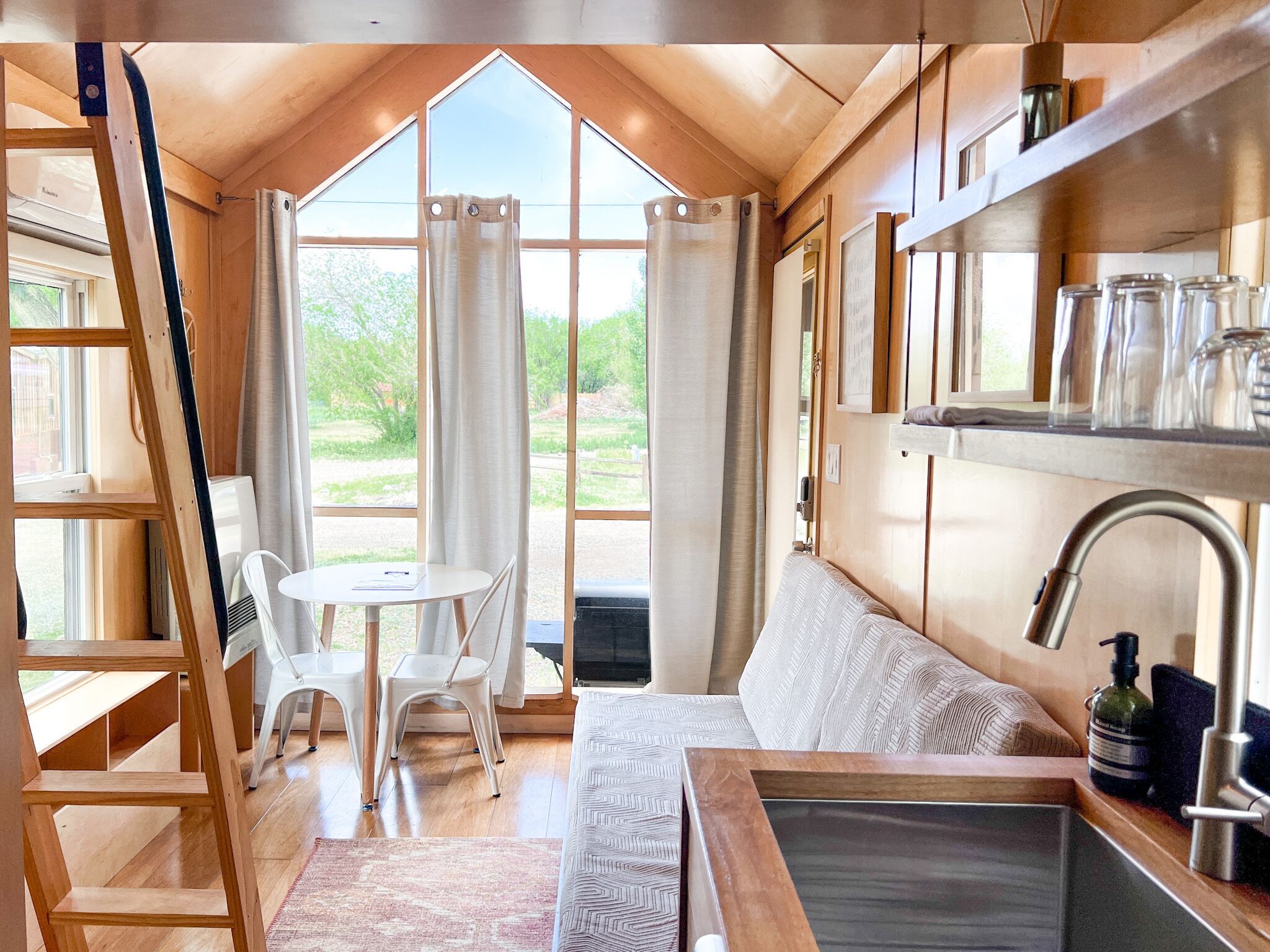 Cedar Creek Rv Park And Lodging