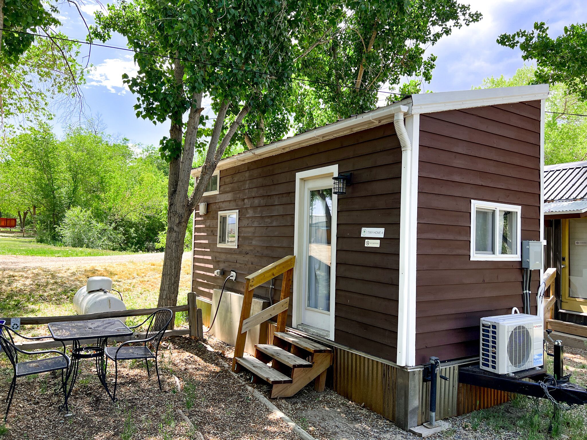 Cedar Creek Rv Park And Lodging