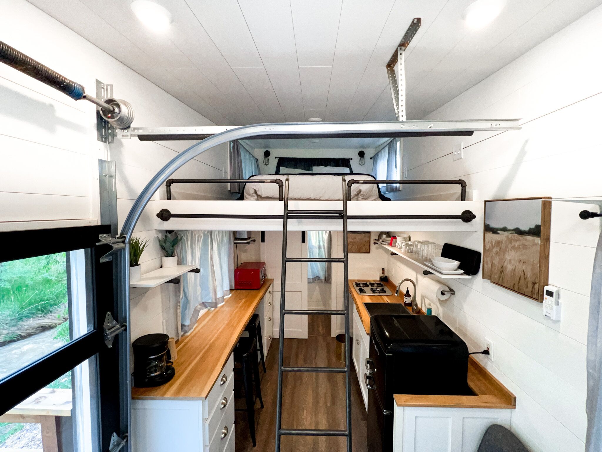 Cedar Creek Rv Park And Lodging