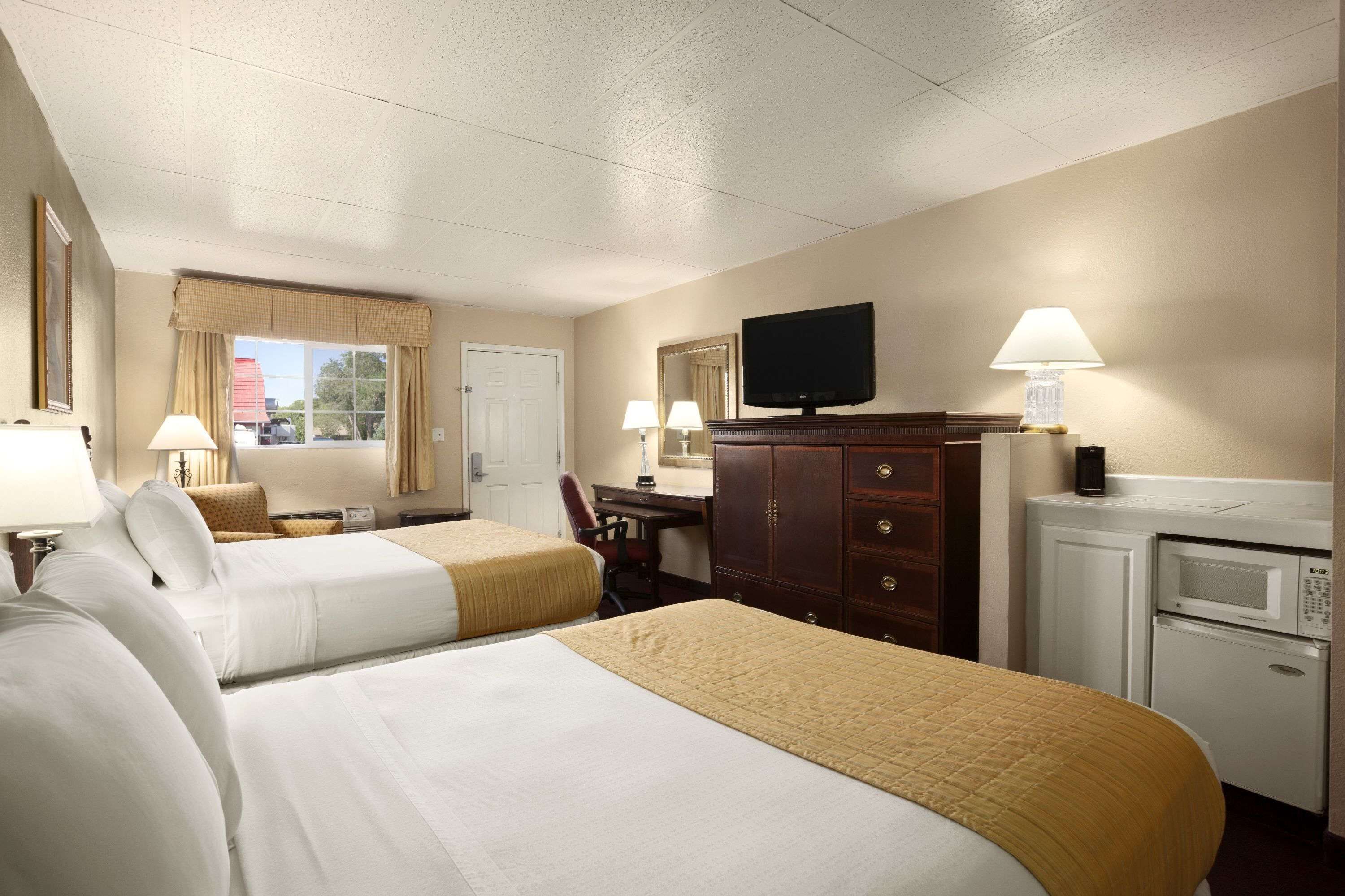 Days Inn by Wyndham Montrose