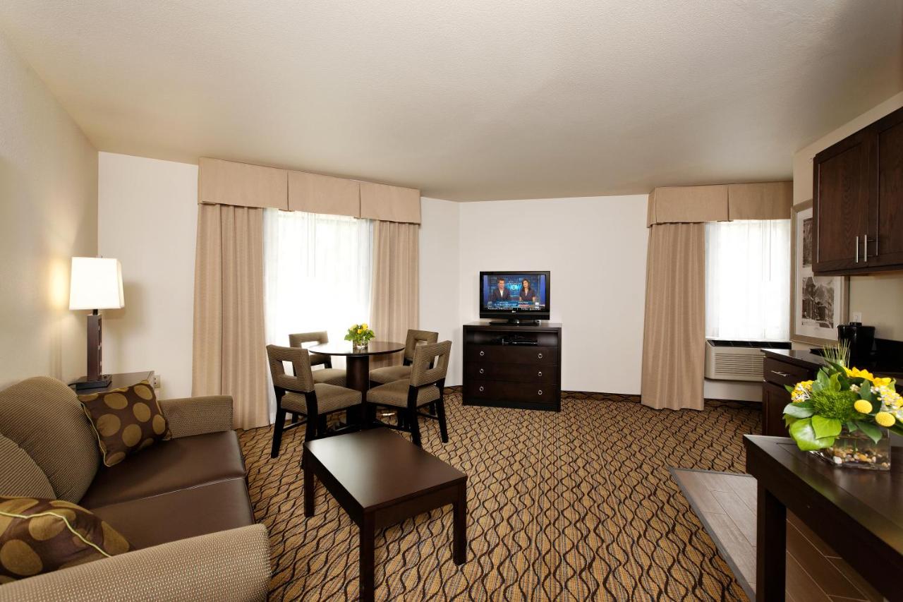Holiday Inn Express & Suites Montrose