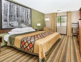 Super 8 by Wyndham Montrose