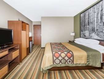Super 8 by Wyndham Montrose
