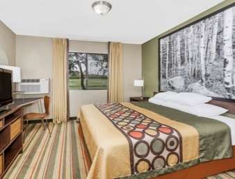 Super 8 by Wyndham Montrose