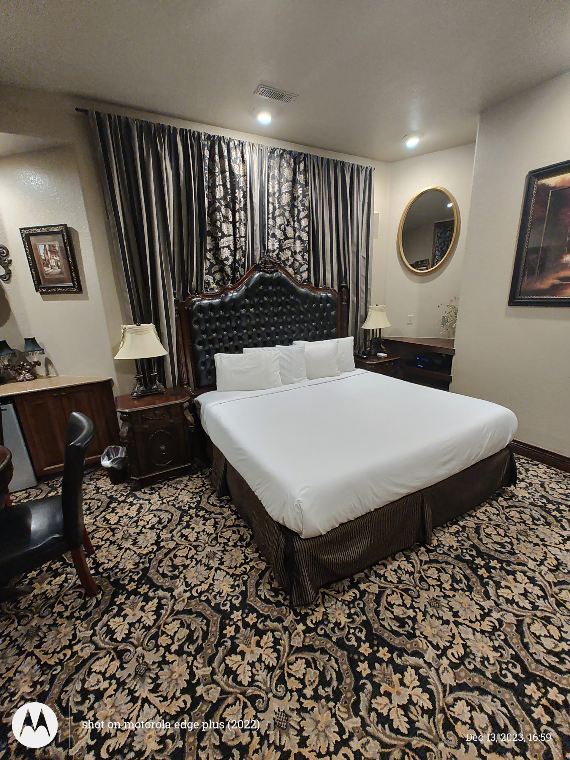Arrowhead Manor
