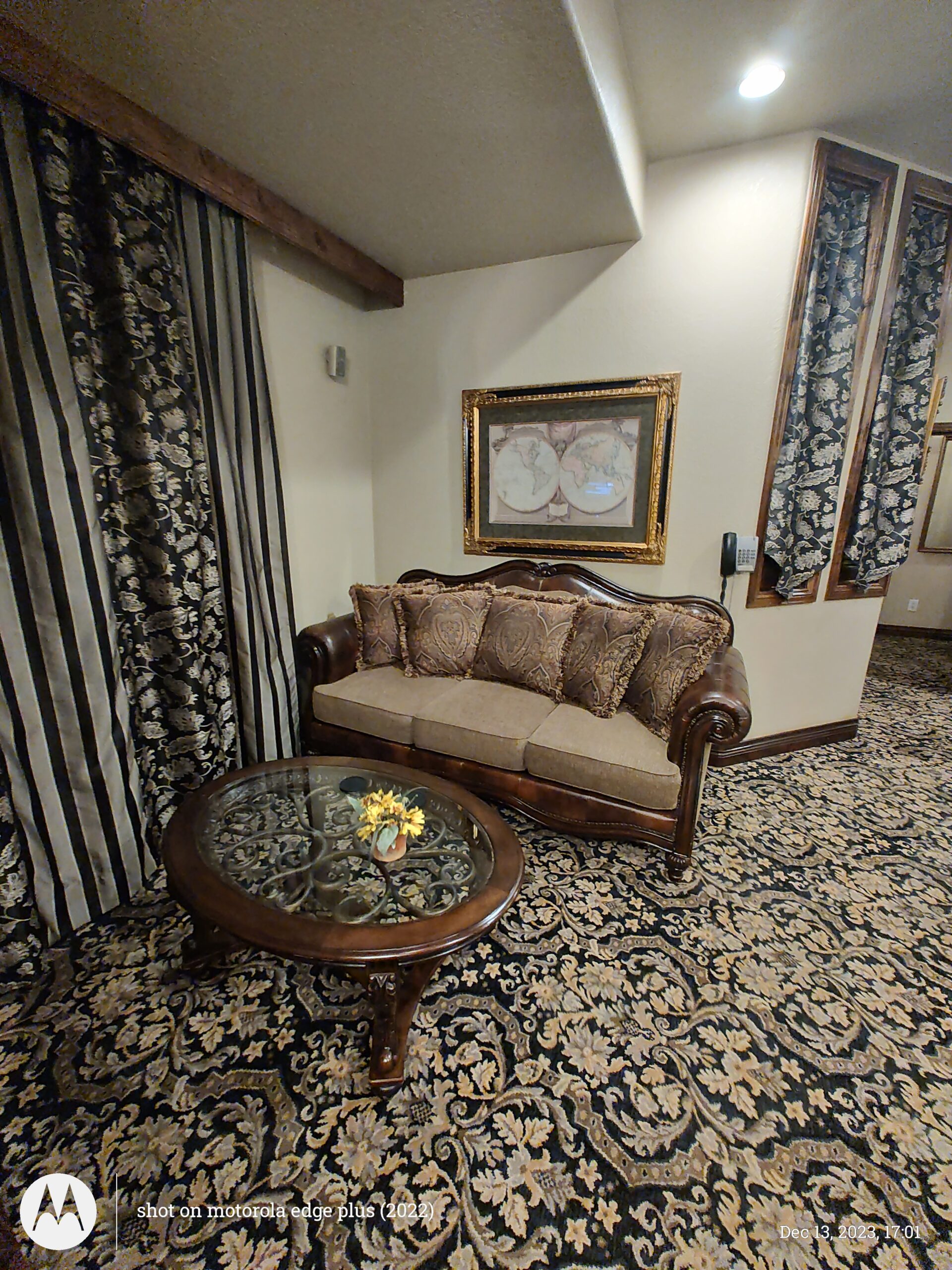 Arrowhead Manor