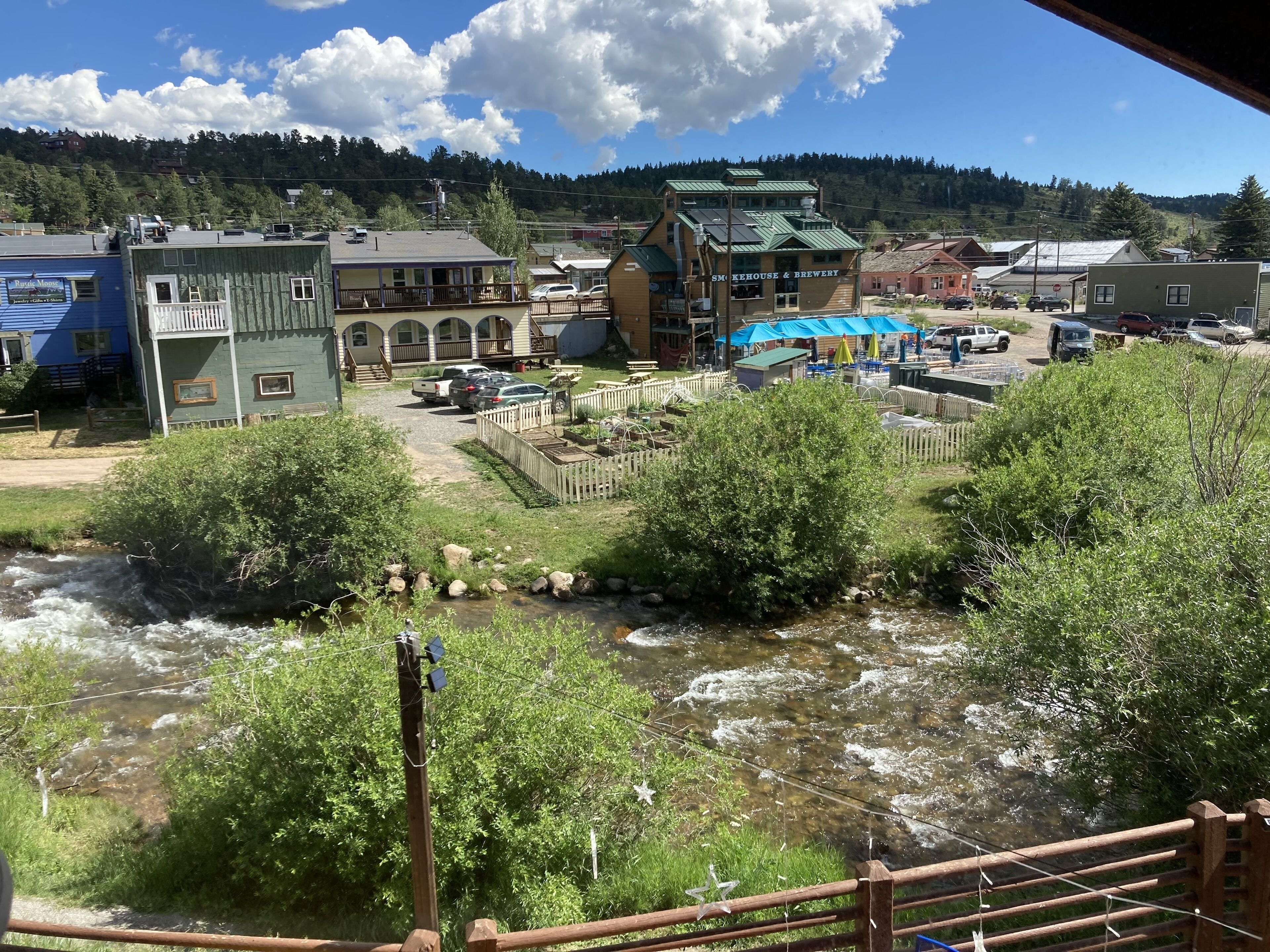 The Boulder Creek Lodge